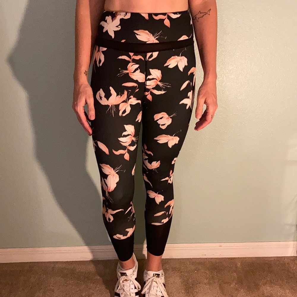 Thread 4 Thought mesh accented leggings